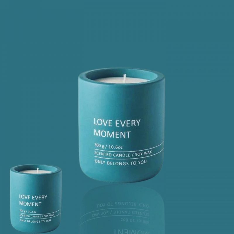 Love Every Moment Candle - Image 2